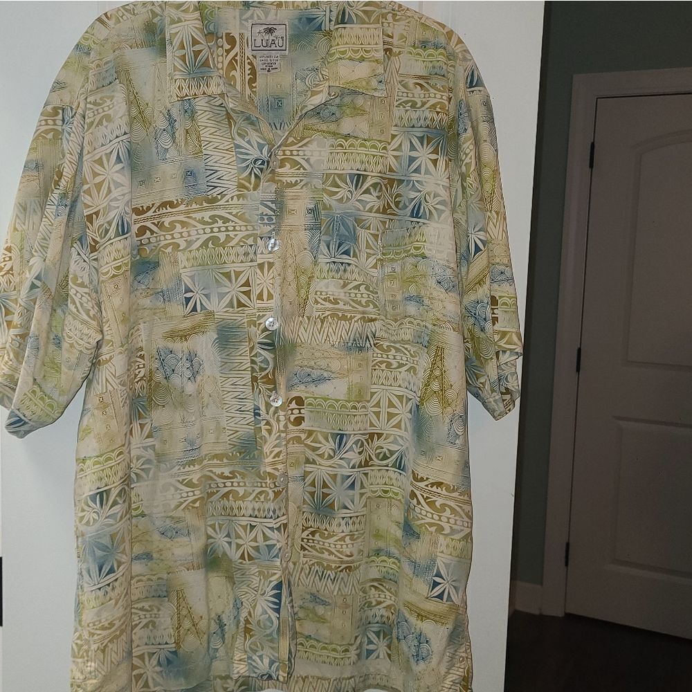 Luau Silk Hawiiann Button Down Shirt - Picture 4 of 10